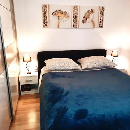 La Harmony Garden With Jacuzzi Apartment