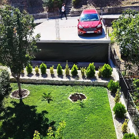 Apartment La Harmony Garden With Jacuzzi