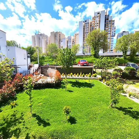 La Harmony Garden With Jacuzzi Σπλιτ